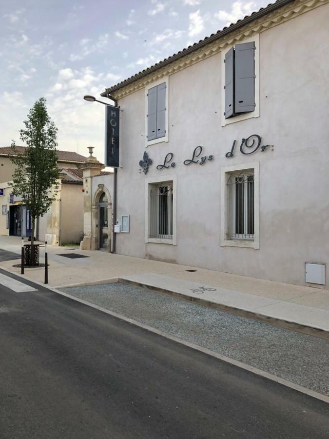Hotel Le Lys D'Or Vauvert Exteriör bild